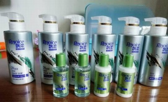 頭發油膩是什么原因造成的？