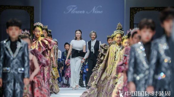 FLOWER NINE孫娜&宋颺 “樂園·戲夢西苔”2019 A/W 中國國際時裝周發布會