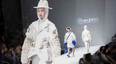 2019“Bedo Fashion”湖北美術學院專場發布亮相北京時尚設計廣場