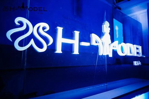 現在輪到你了，此刻，和H-model一起閃耀！