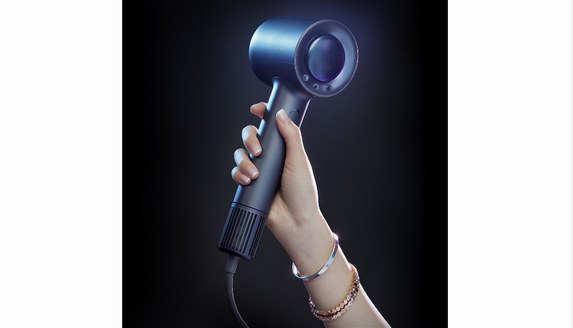 歐陽娜娜、明星造型師都在用的直白高速吹風機，絲毫不輸網紅戴森