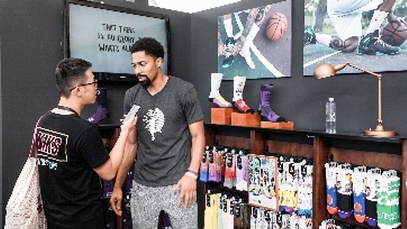 NBA球星丁維迪亮相上海！首發STANCE合作款潮襪