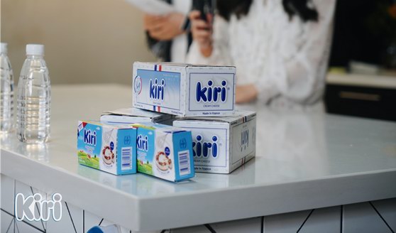 著名奶油芝士【Kiri凱芮】x烘焙大師小嶋留味，頂級(jí)芝士盛宴完美落下帷幕！