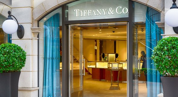 LVMH大手筆收購Tiffany，能幫助它成為硬奢巨頭嗎？