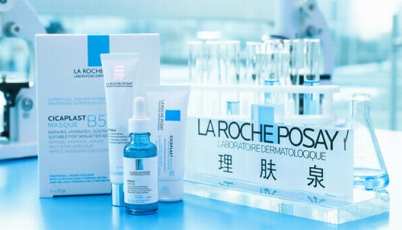 理膚泉打造#穩(wěn)贏2020#沉浸式體驗展 以五感探索“理膚泉B5小藍(lán)瓶”的奧秘