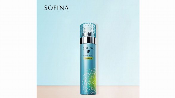 想要年末聚會妝容不垮？試試SOFINA蘇菲娜的底妝“小心機”