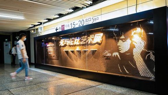 50000塊奧利奧打造【無與倫比藝術展】，和周董一起回到甜甜的年代
