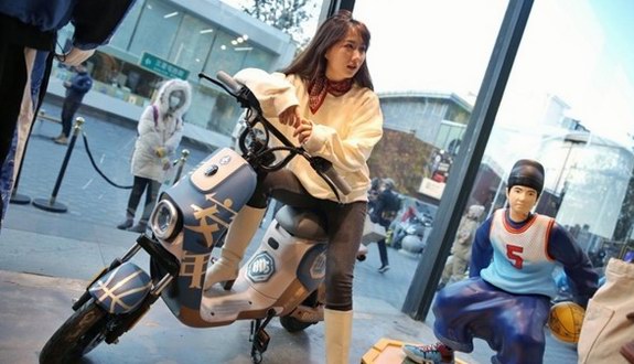 九號公司與李寧跨界合作，工業風快閃店空降北京三里屯