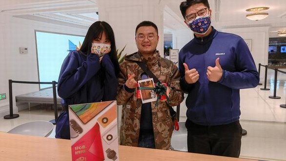 請注意簽收，這一份屬于華為旗艦店和你之間的溫暖！