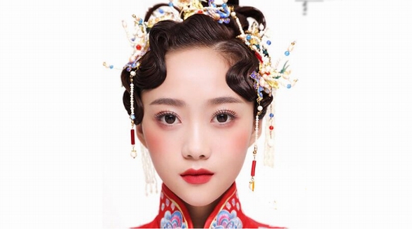 新娘妝怎么化妝修飾臉型  畫新娘妝有什么講究嗎？