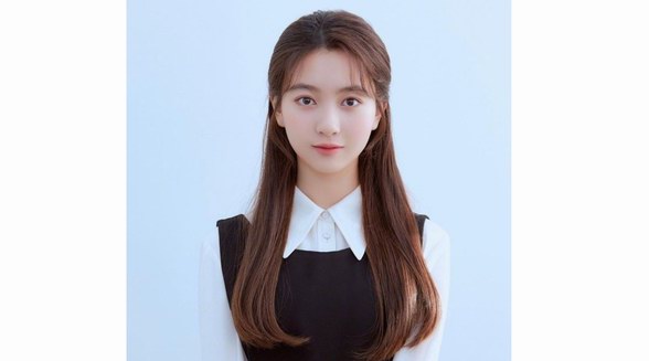 《7號房的禮物》小女孩近照曝光：葛素媛漂亮靈動，好仙！
