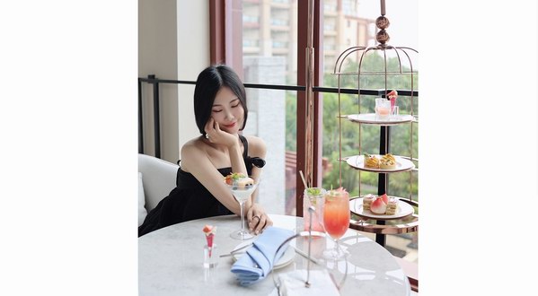 時尚達人允喬，金融小姐姐的時尚生活