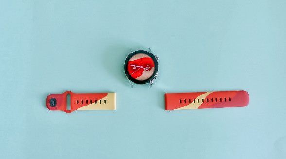 釋放激情表達熱愛！HUAWEI EasyFit燃力紅表帶為拼搏喝彩