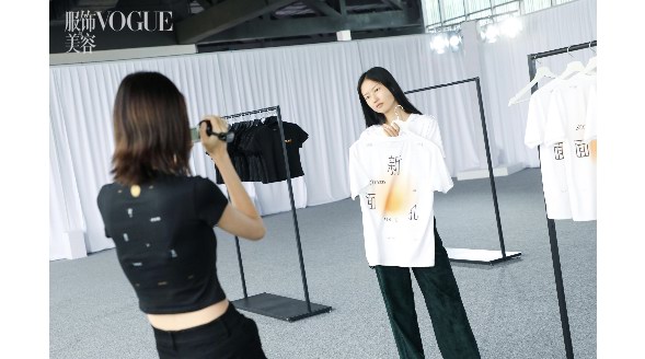  與新面孔相遇，用多元化理念碰撞全新時代 ——《服飾與美容 VOGUE》空降成都，打造新形式線下體驗(yàn)活動