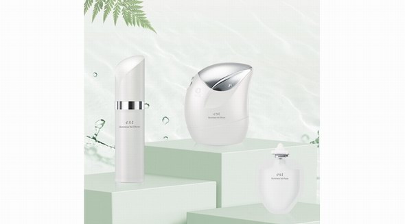 春意正濃，est嬡色與你一同邂逅春日水潤美肌！