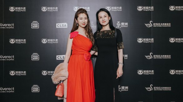 華裔設計師Viceta Wang將中式時尚帶到“金熊貓”頒獎盛典