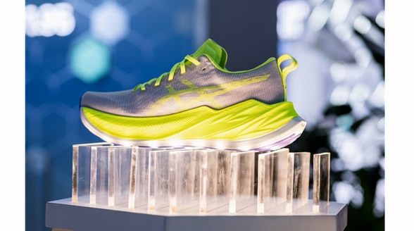 澎湃邁步，一往無前 ASICS 亞瑟士推出全新SUPERBLAST跑鞋