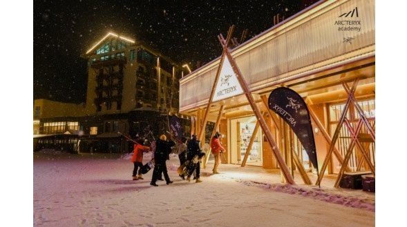 ARC'TERYX始祖鳥山地課堂北大湖店斬獲2023柏林設計獎金獎