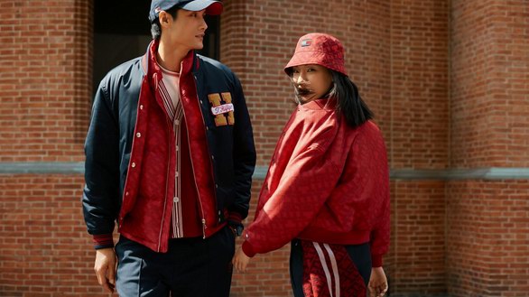 潮聚東西，行無定式，TOMMY HILFIGER龍年系列煥新上市