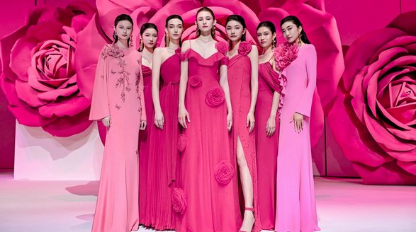 Koradior珂萊蒂爾2025春夏深圳時裝周首秀：玫瑰綻放，閃耀灣區