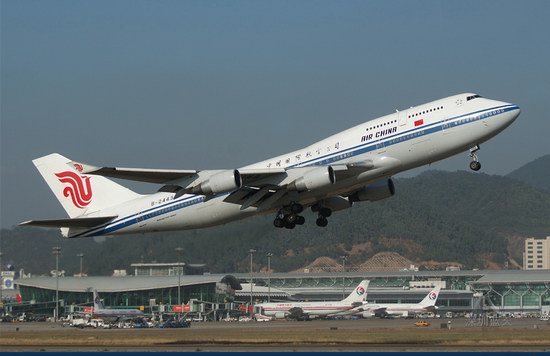 歉意不應是奢侈品  國航等航空公司只對謝娜等名人道歉引不滿