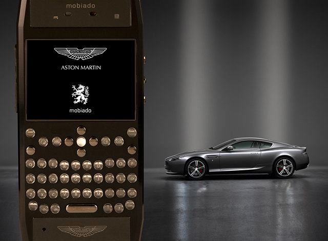 阿斯頓馬丁Aston Martin攜手Mobiado推出Grand 350 Aston Martin奢華手機