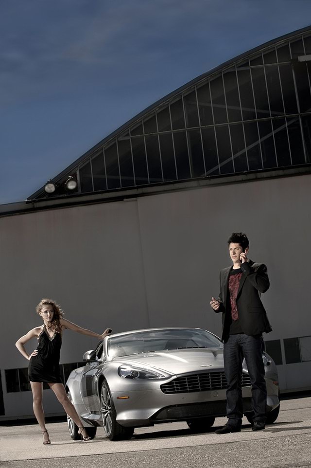阿斯頓馬丁Aston Martin攜手Mobiado推出Grand 350 Aston Martin奢華手機