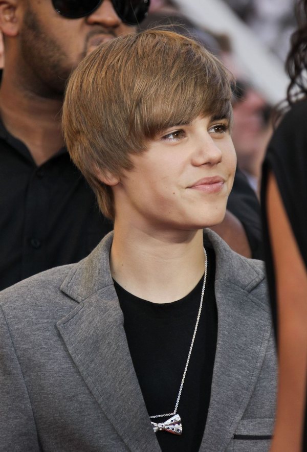 賈斯汀比伯資料圖片：賈斯汀比伯的女友，賈斯汀比伯Justin Bieber演唱會mv 