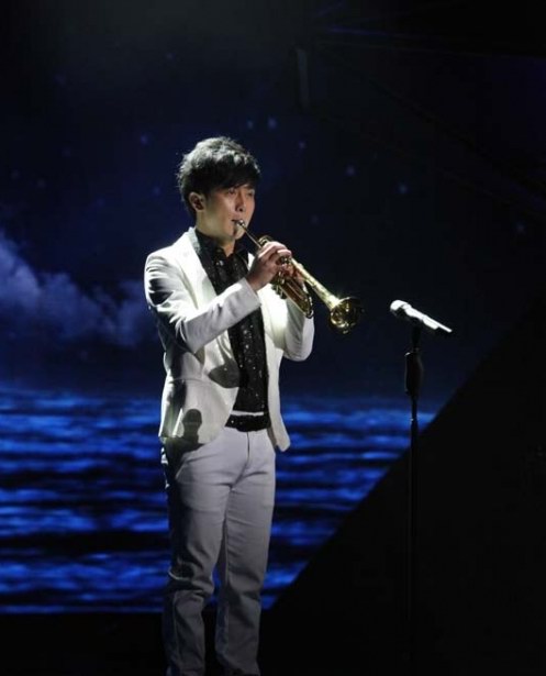 陳宇個人資料：《直通春晚》最帥男歌手 完美聲音陳宇資料照片
