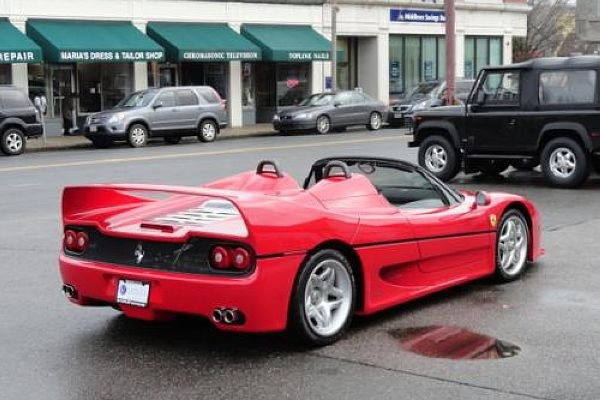 法拉利限量旗艦「Ferrari F50」正于美二手網站拍賣