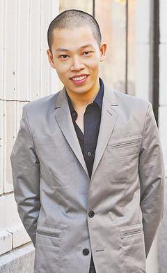 華裔設(shè)計(jì)師吳季剛(Jason Wu)