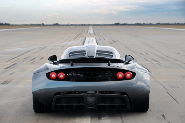 Hennessey Venom GT 打破0-300KM/H加速紀錄